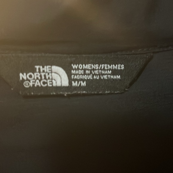 the north face light puffer jacket - Picture 2 of 4